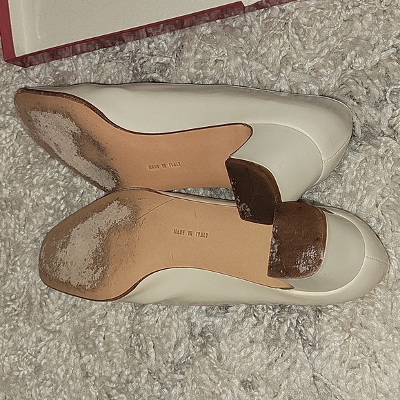 SALVATORE FERRAGAMO  VINTAGE/  BONE SHOES - Picture 8 of 10